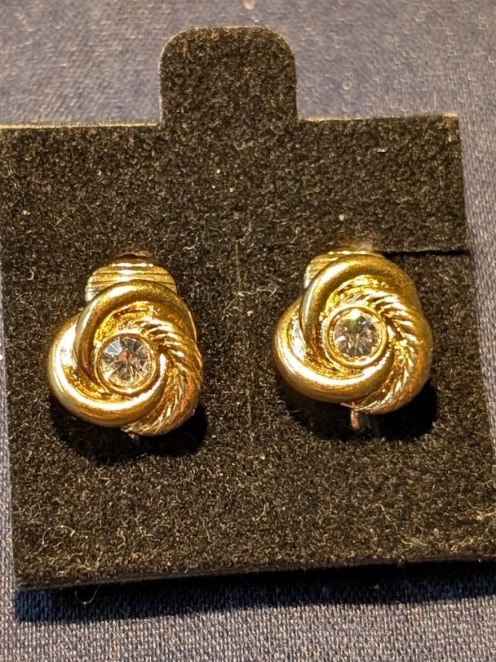 Vintage Gold Love Knot Rhinestone Clip On Stud Earrings Textured Rope Swirl